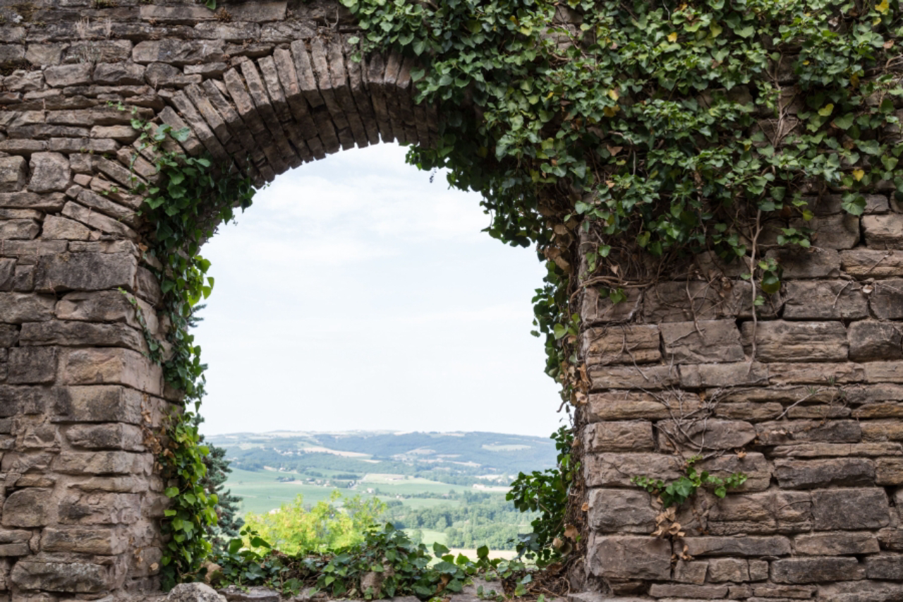 Preservados, os muros e fortificações de Cordes-sur-ciel datam de 1922. Foto: Bigstock