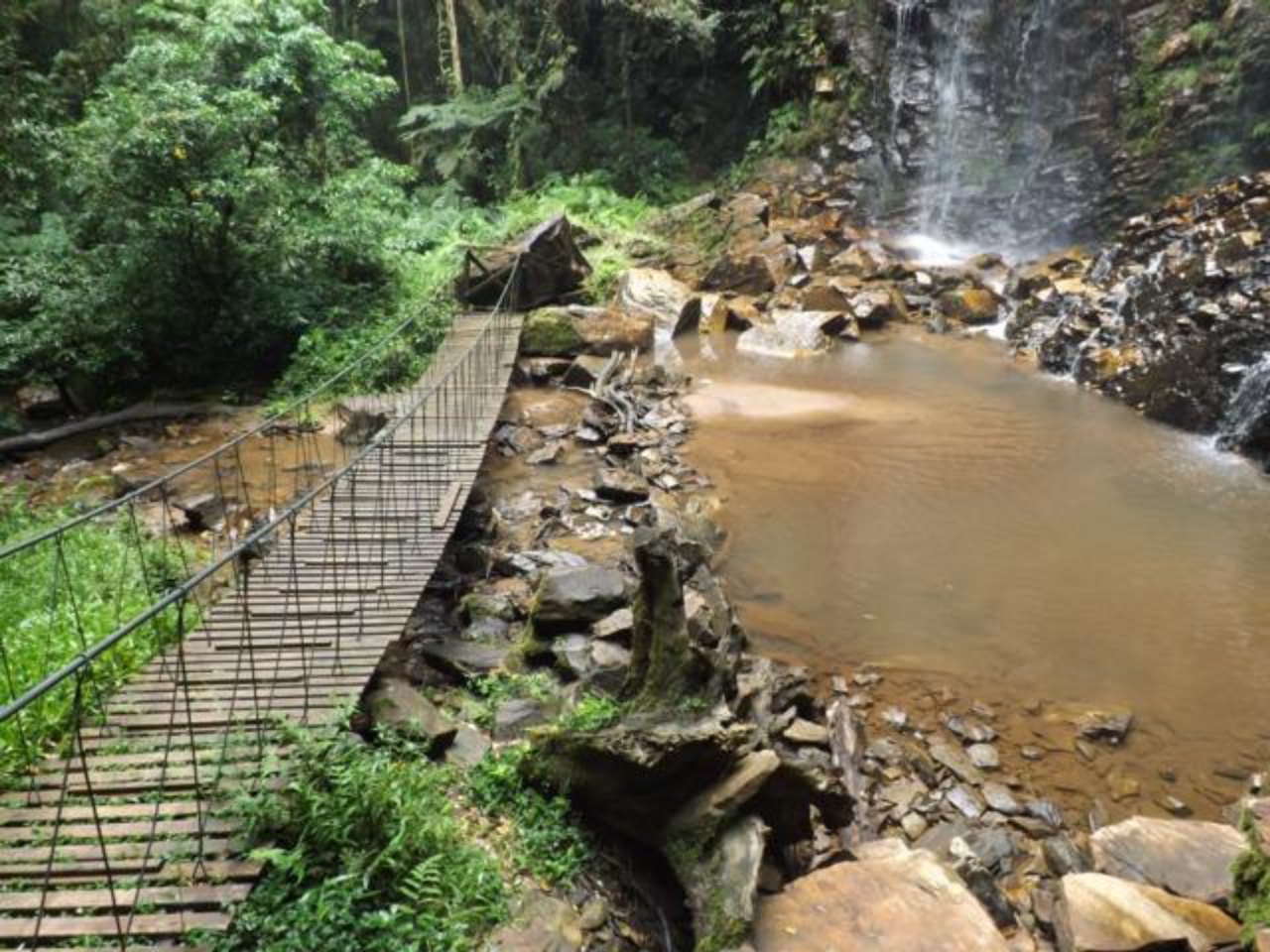 A cachoeira tem 38 metros de altura. (Foto: Morro Três Barras/Divulgação)