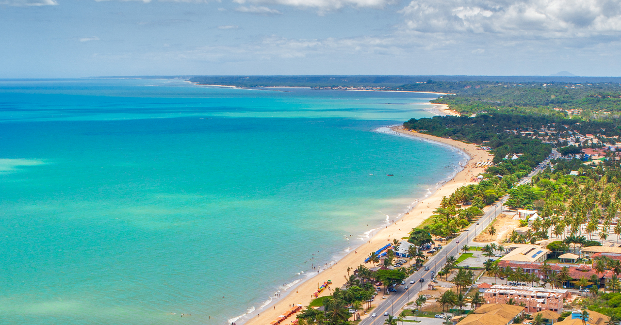 O agito clássico de Porto Seguro fica na praia de Taperapuã. Foto: arquivo/Gazeta do Povo.