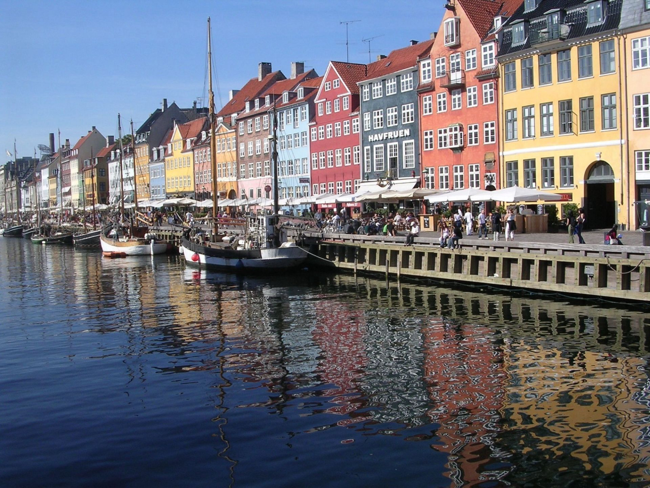 Vista do distrito de Nyhavn, em Copenhague. Foto: VisualHunt.