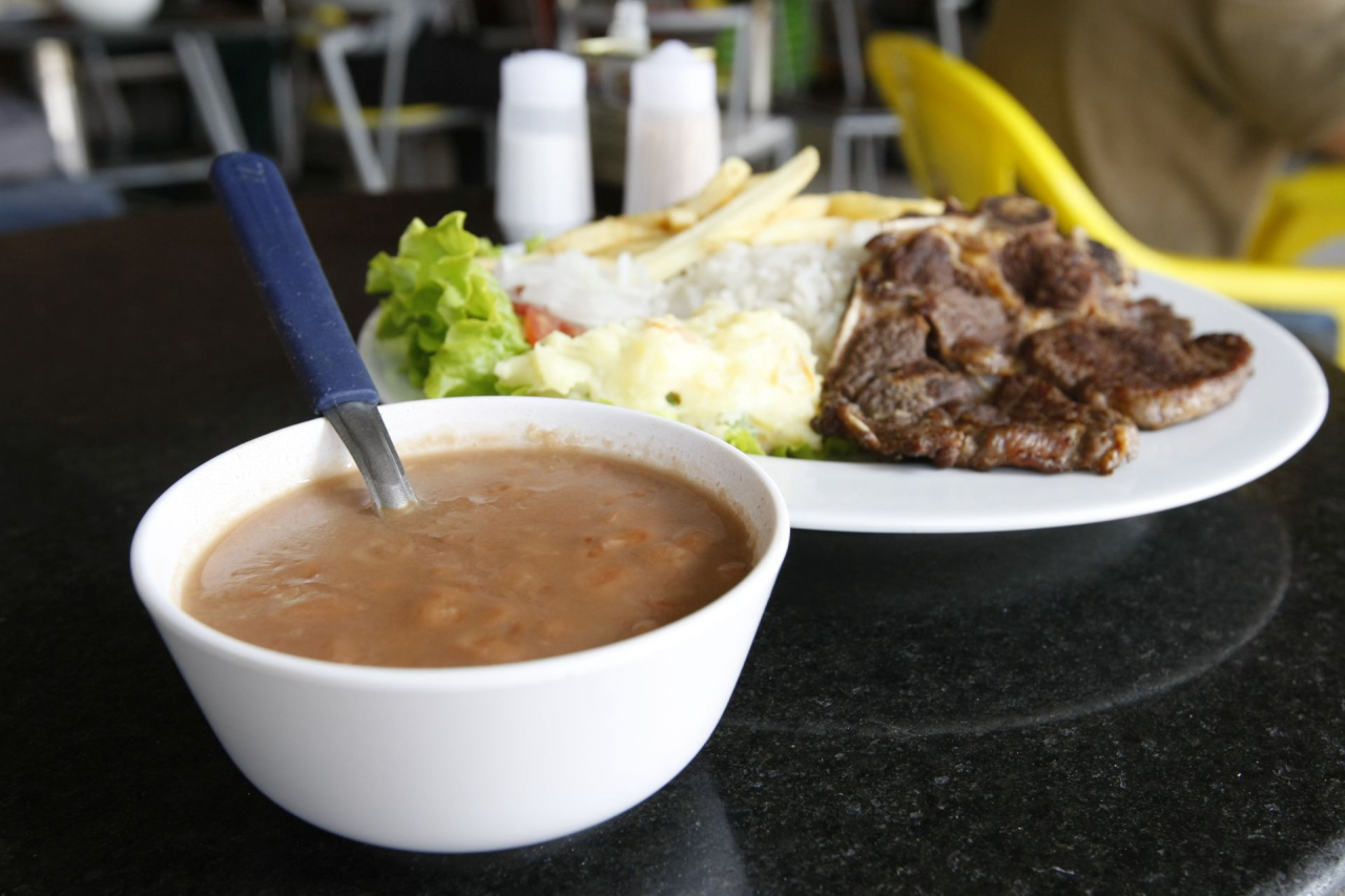 Combinação clássica brasileira, o arroz e feijão nos deixa mais saudáveis. Foto: Arquivo/Gazeta do Povo. 